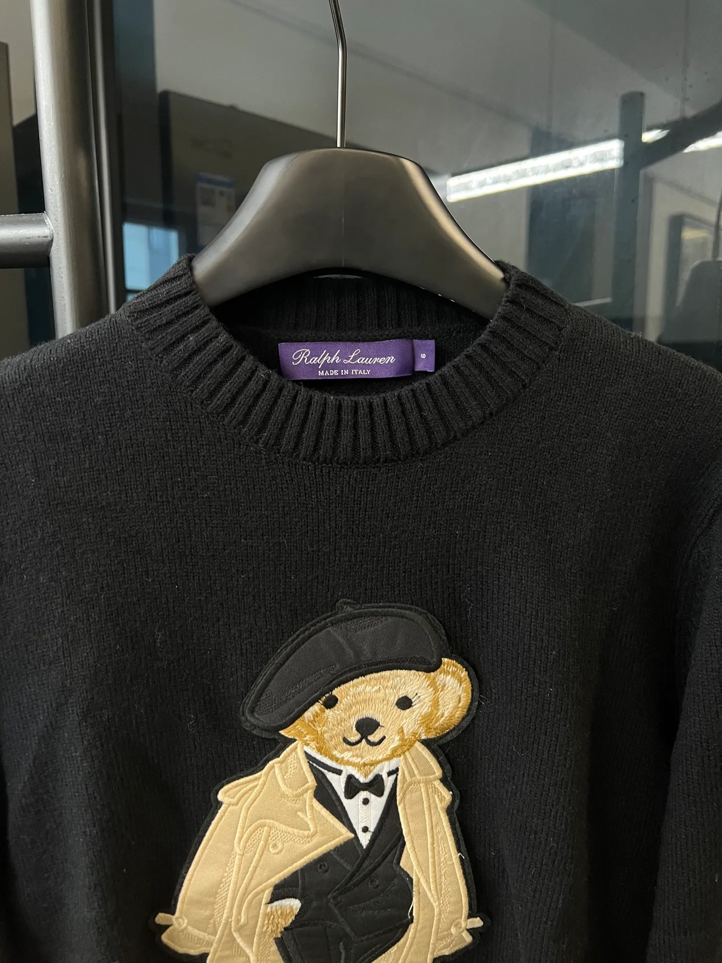 P430 [Next day] Rah Lauren/Raph classic bear wool round neck pullover sweater (black) High-end customized wool blended yarn fabric 90% wool 10% cashmere material, skin-friendly, delicate, soft and comfortable, one-piece back-shoulder gathers Size: s m l Detailed size can be found in Figure 9